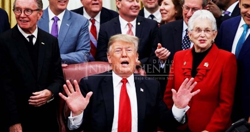 Trump amenaza con 'largo' cierre del gobierno si no tiene fondos para el muro Trump amenaza con 'largo' cierre del gobierno si no tiene fondos para el muro
