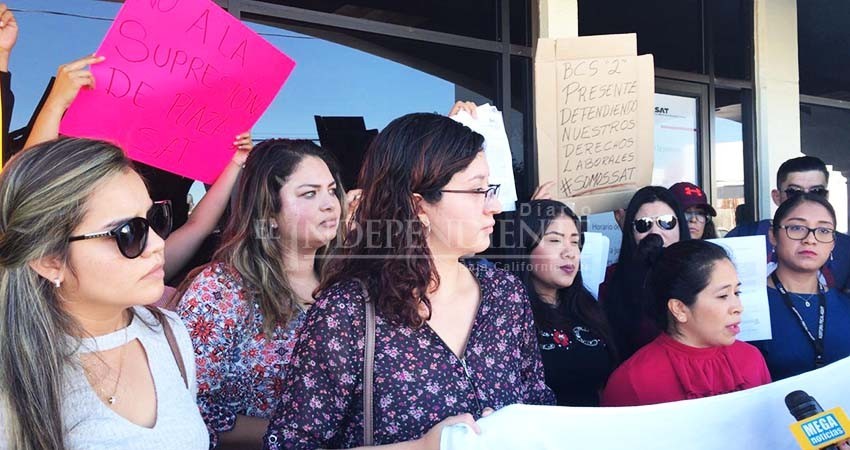 Despiden a sesenta trabajadores del SAT en Los Cabos Despiden a sesenta trabajadores del SAT en Los Cabos