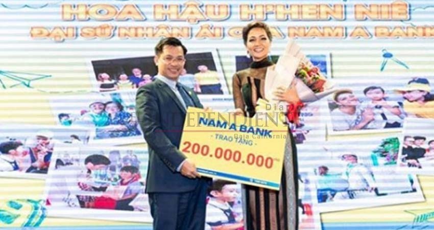 Miss Vietnam cumple promesa a su madre y dona su premio Miss Vietnam cumple promesa a su madre y dona su premio