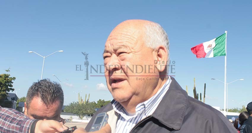 Trabajaremos en conjunto para hacer crecer la infraestructura educativa: Víctor Castro Trabajaremos en conjunto para hacer crecer la infraestructura educativa: Víctor Castro