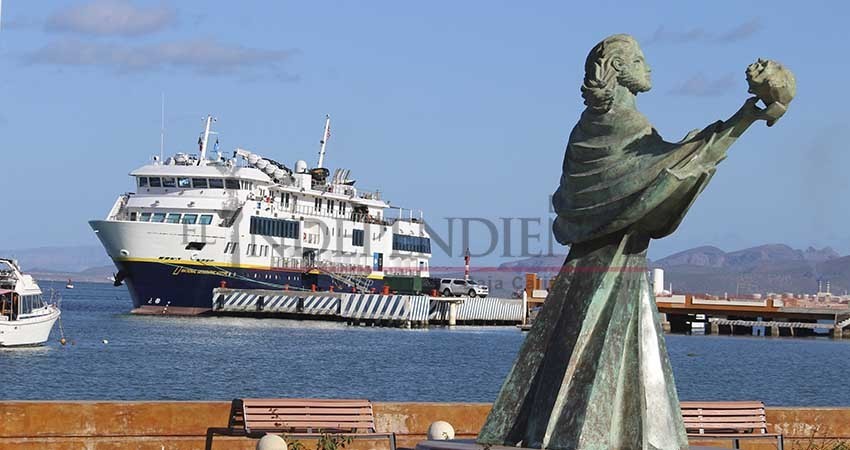 Llegó a La Paz el “Nat Geo Venture” para contemplar ballenas del Mar de Cortés Llegó a La Paz el “Nat Geo Venture” para contemplar ballenas del Mar de Cortés