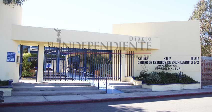 Deben 250 mil pesos de agua en escuela de Loreto Deben 250 mil pesos de agua en escuela de Loreto