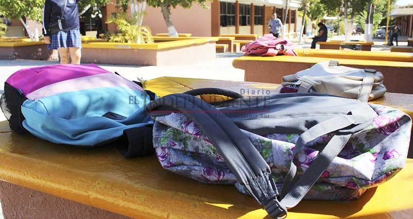 “Operativo mochila” dependerá de directivos y padres de familia; autoridad no puede seguir implementándolo: SEP