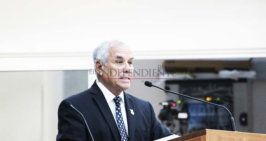 “También renuncié a mis bonos”, asegura otro diputado de Morena “También renuncié a mis bonos”, asegura otro diputado de Morena