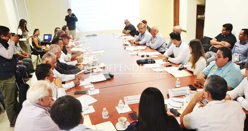 Instalan mesa interinstitucional para dar solución al desorden de El Médano