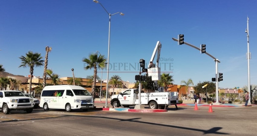 Preparan semáforos inteligentes de CSL para que no falle en temporada de lluvias Preparan semáforos inteligentes de CSL para que no falle en temporada de lluvias