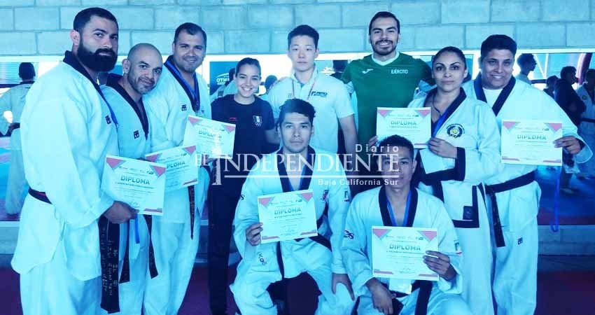 Entrenadores y jueces de TKD cumplen con capacitación Entrenadores y jueces de TKD cumplen con capacitación