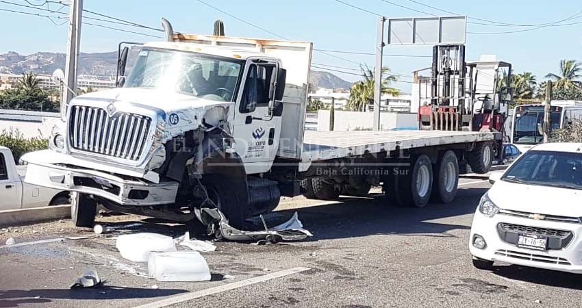 Hay compromiso de trabajar con instancias municipales y federales para reducir accidentes en el corredor turístico: González Rivera