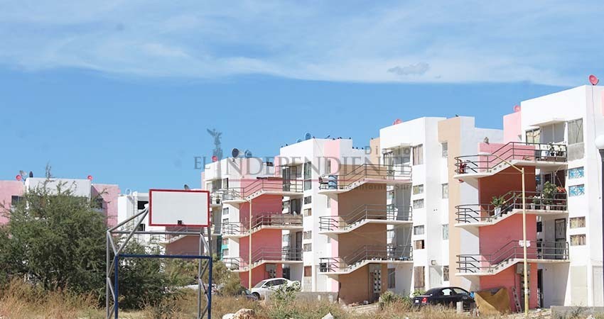 “Todo fue un circo”, señalan colonos de Puerto Nuevo sobre el tema de reubicación “Todo fue un circo”, señalan colonos de Puerto Nuevo sobre el tema de reubicación