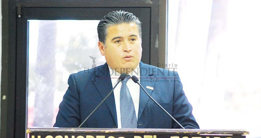 Dip Arce Cordero pide a la Secretaría de Salud informe de criterios para entregar 39 bases en la institución Dip Arce Cordero pide a la Secretaría de Salud informe de criterios para entregar 39 bases en la institución