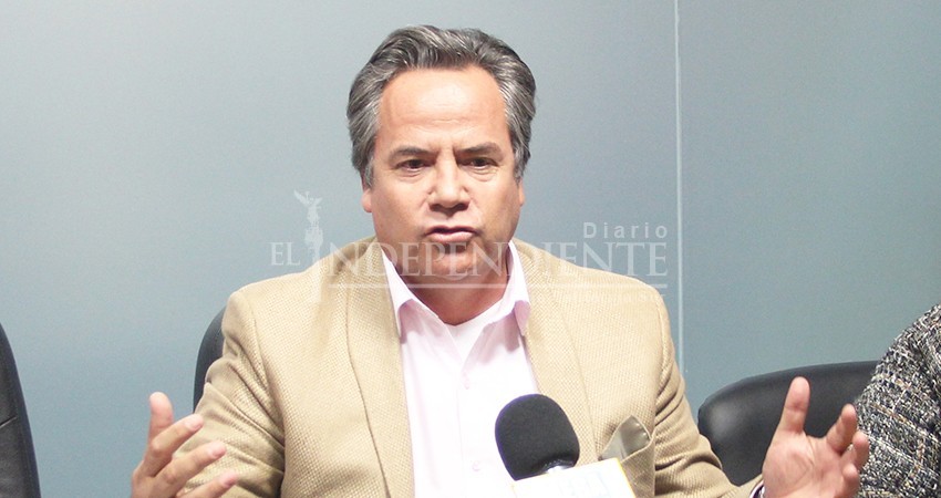 “Yo soy diputado sin fracción y sin partido”: Ramiro Ruíz “Yo soy diputado sin fracción y sin partido”: Ramiro Ruíz