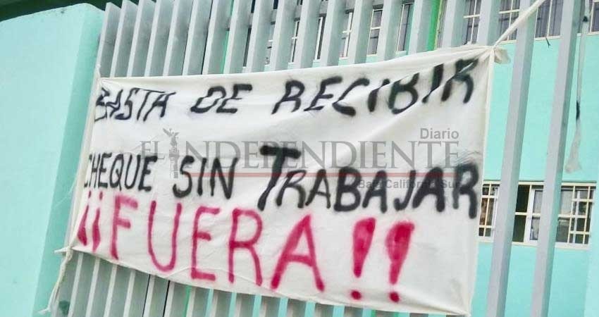 Conalep Los Cabos trabaja bajo protesta Conalep Los Cabos trabaja bajo protesta