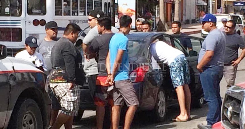 Tránsito sí tienen facultades en operativos de Transporte sobre Uber en Los Cabos: Capitán Zamorano Tránsito sí tienen facultades en operativos de Transporte sobre Uber en Los Cabos: Capitán Zamorano