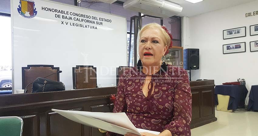 Contrató Presidente del Congreso BCS “auditora” para sus programas sociales