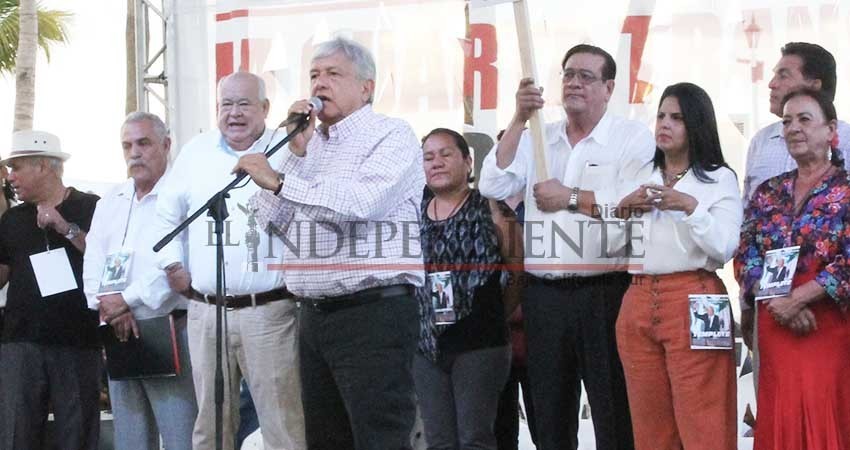 Diputados esperan propuestas de AMLO para atender déficit de agua en BCS Diputados esperan propuestas de AMLO para atender déficit de agua en BCS