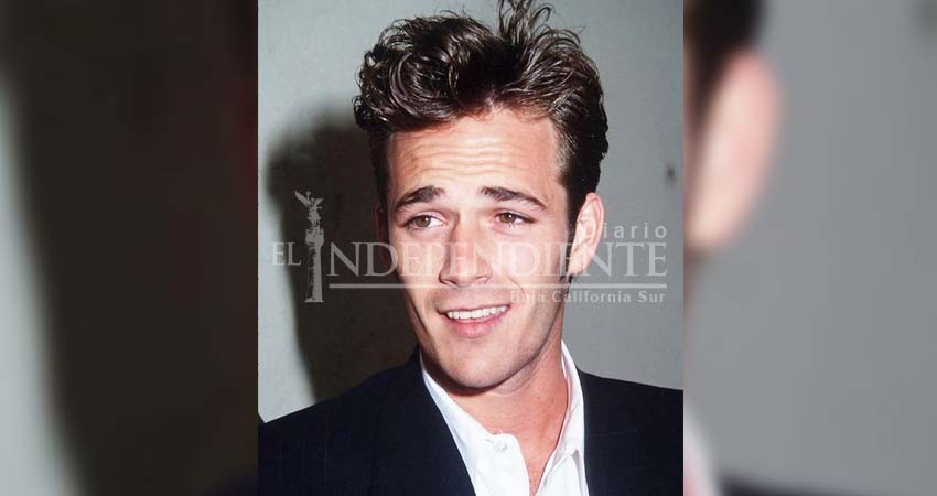 De Beverly Hills a Riverdale: 15 fotos para recordar a Luke Perry De Beverly Hills a Riverdale: 15 fotos para recordar a Luke Perry