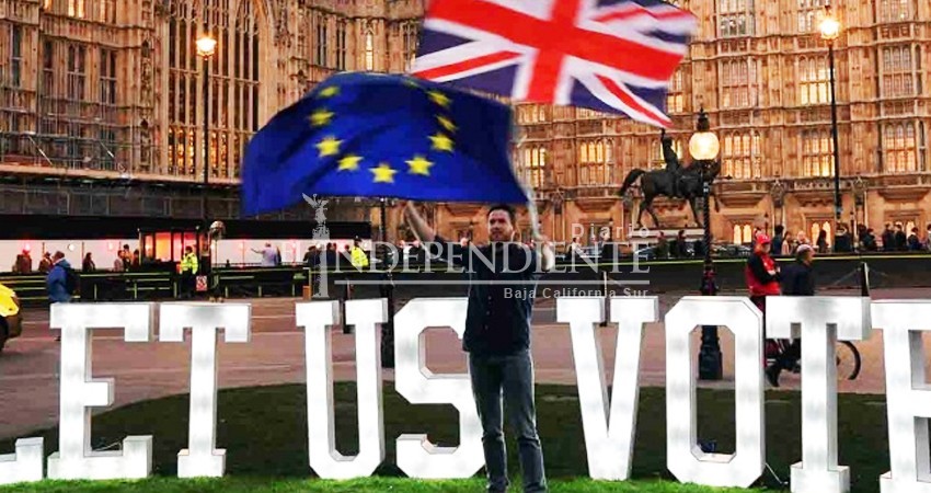 Parlamento del Reino Unido aprueba retrasar el Brexit