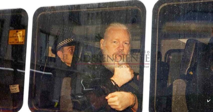 Piden priorizar extradición de Assange a Suecia Piden priorizar extradición de Assange a Suecia