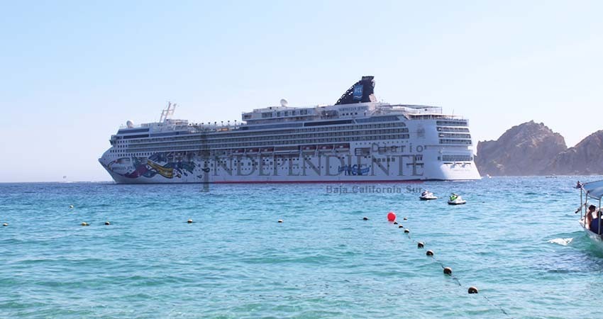 Cabo San Lucas de los puertos del Pacifico Mexicano que más cruceros recibe Cabo San Lucas de los puertos del Pacifico Mexicano que más cruceros recibe