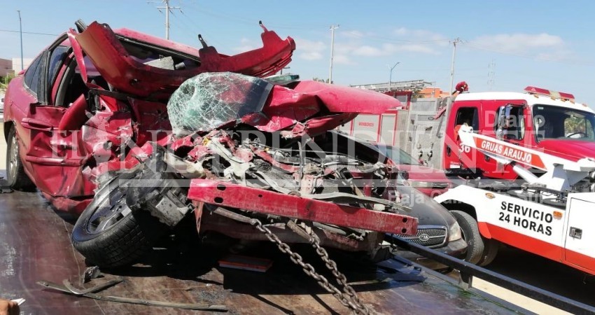 Choca camión de bomberos CSL; Una persona lesionada Choca camión de bomberos CSL; Una persona lesionada