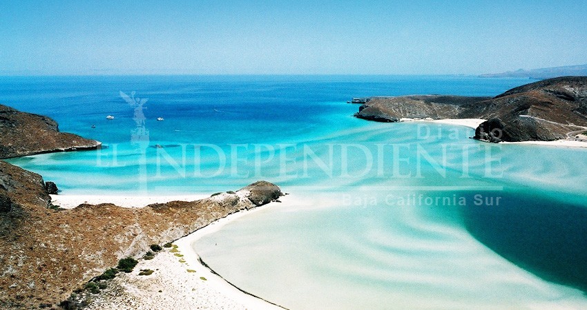 Se compromete Zofemat a limpiar diariamente las playas de La Paz Se compromete Zofemat a limpiar diariamente las playas de La Paz