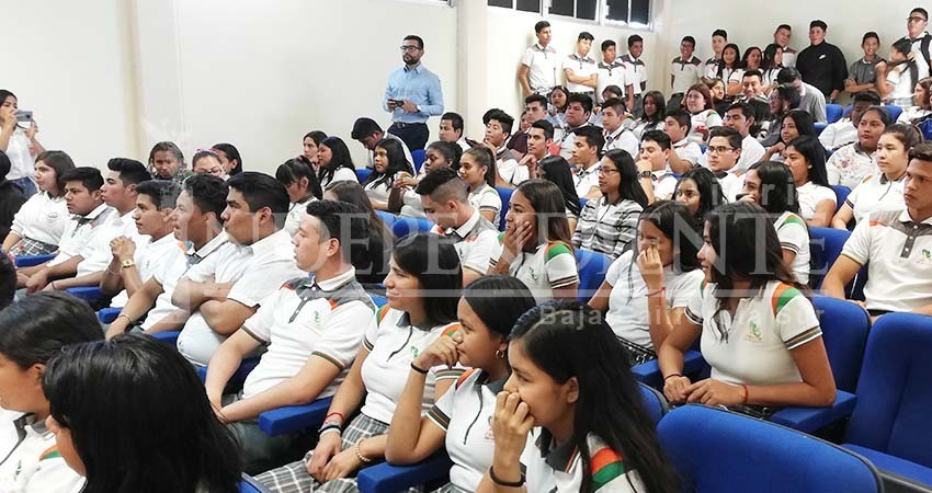 Al 80% la entrega de becas “Benito Juárez” en Los Cabos