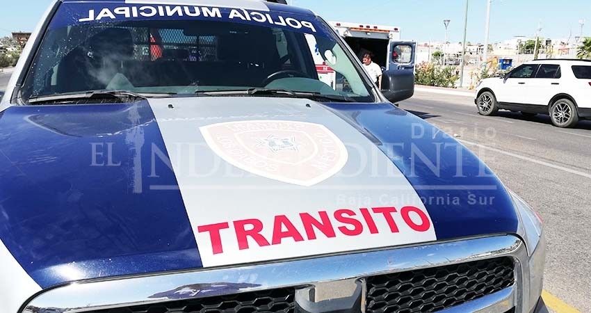 Olvidan a menor de edad dentro de un vehículo en Cabo San Lucas Olvidan a menor de edad dentro de un vehículo en Cabo San Lucas