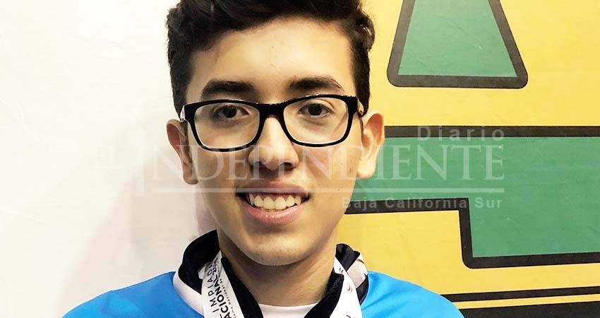 Doble medalla de plata para algol jorajuria en ajedrez Doble medalla de plata para algol jorajuria en ajedrez
