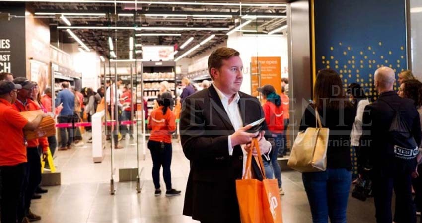 Tienda Amazon Go acepta efectivo para 'no discriminar a pobres' Tienda Amazon Go acepta efectivo para 'no discriminar a pobres'
