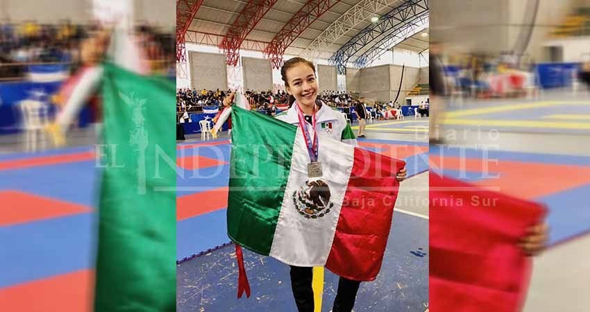 Triunfan karatecas en Costa Rica