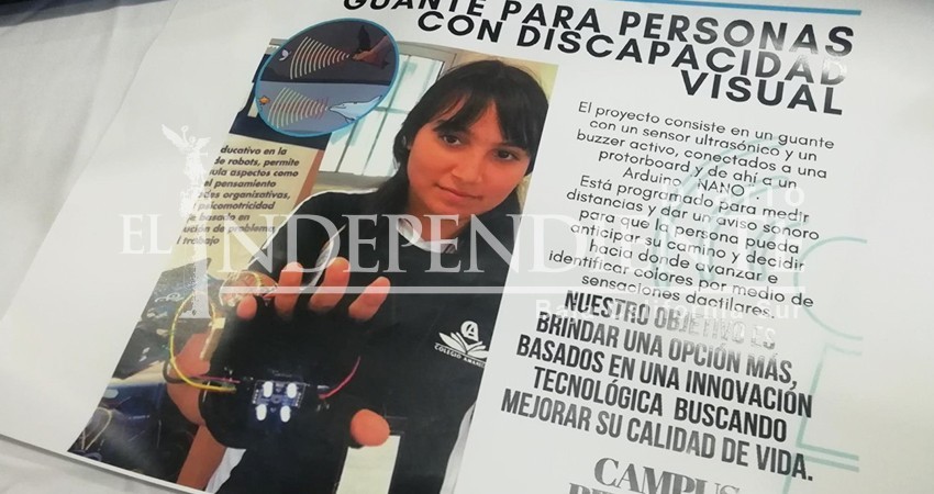 Estudiante crea guante ultrasónico para apoyar a su amiga con discapacidad visual