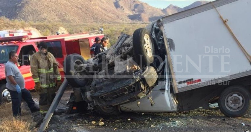 Tras encontronazo vehicular muere el hermano del Alcalde de Comondú Walter Valenzuela Tras encontronazo vehicular muere el hermano del Alcalde de Comondú Walter Valenzuela
