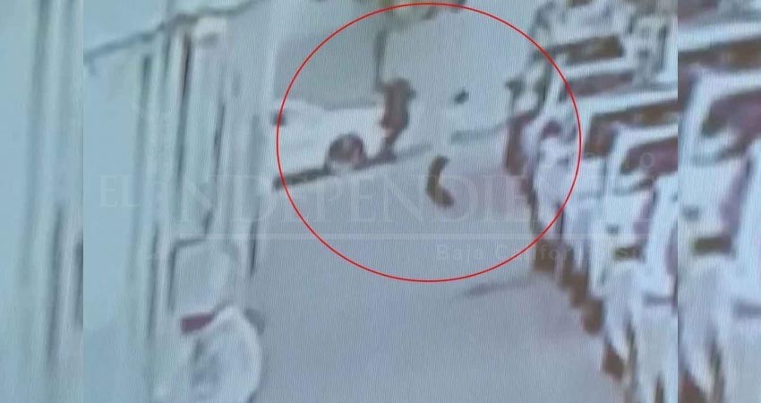 Hombre salva a un bebé que cayó de un quinto piso