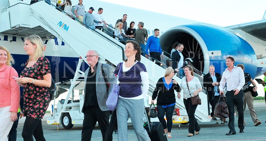 Podríamos cancelar “aprovechamiento” al extranjero pero preferimos el dialogo: Van Wormer