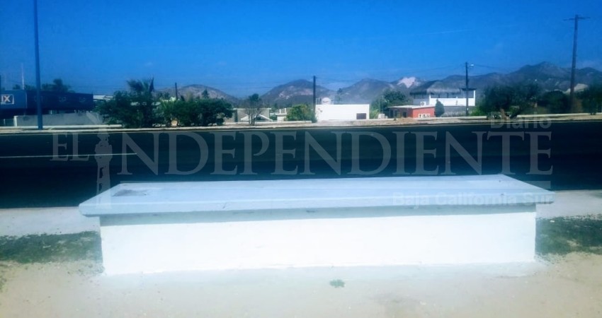 Paraderos sin techumbre, otro problema que enfrentan usuarios del transporte público