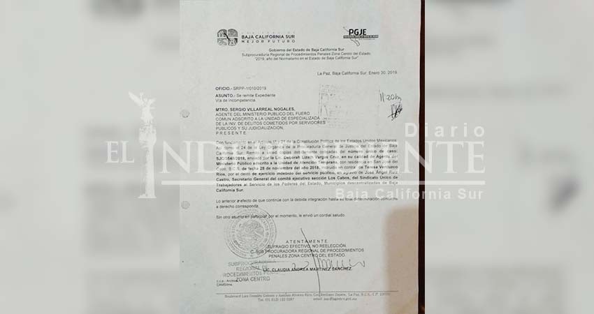 Denuncian a funcionaria del Ayuntamiento de Los Cabos ante la PGJE Denuncian a funcionaria del Ayuntamiento de Los Cabos ante la PGJE