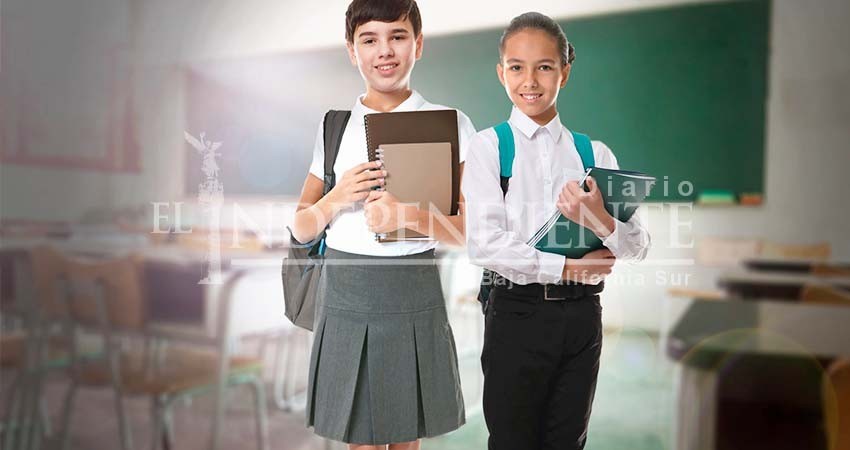 Portar uniforme escolar no es obligatorio, confirma Comisión de Educación Portar uniforme escolar no es obligatorio, confirma Comisión de Educación
