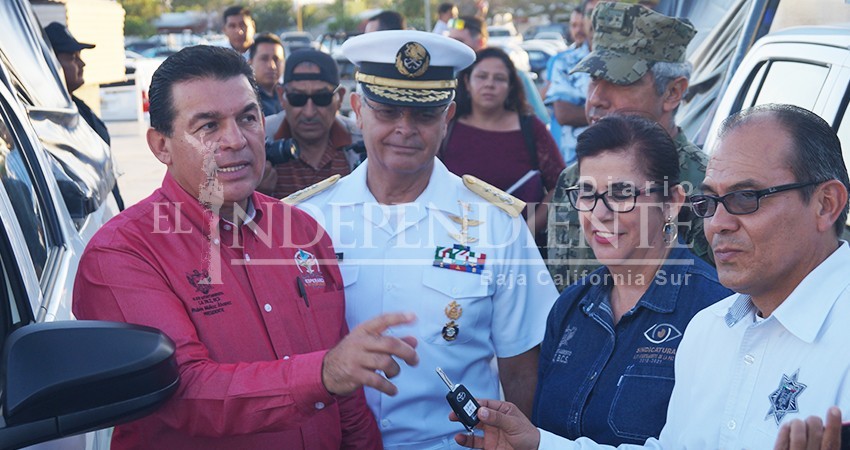 "Complicado" comprar patrullas y camiones de basura tras pago a sindicalizados: Alcalde "Complicado" comprar patrullas y camiones de basura tras pago a sindicalizados: Alcalde