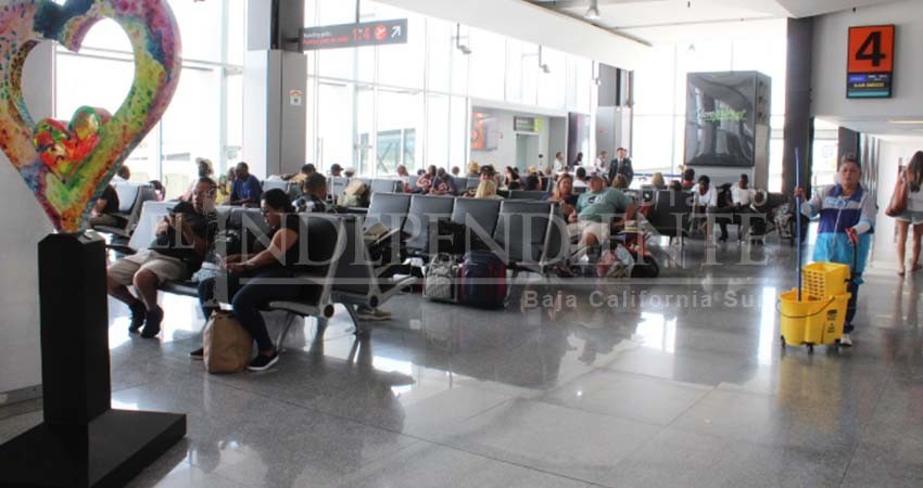 Aeropuerto Internacional de Los Cabos invierte 400 mdp en su transformación Aeropuerto Internacional de Los Cabos invierte 400 mdp en su transformación