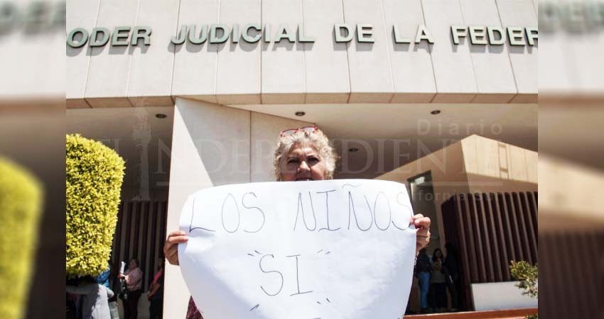Suman ya 5 mil amparos de estancias infantiles por recorte Suman ya 5 mil amparos de estancias infantiles por recorte