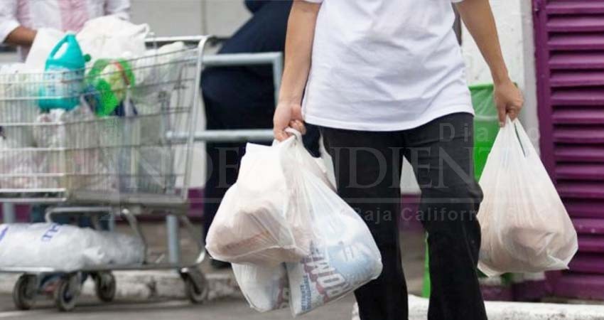 Cadenas comerciales inician con la desplatificación en la Paz Cadenas comerciales inician con la desplatificación en la Paz