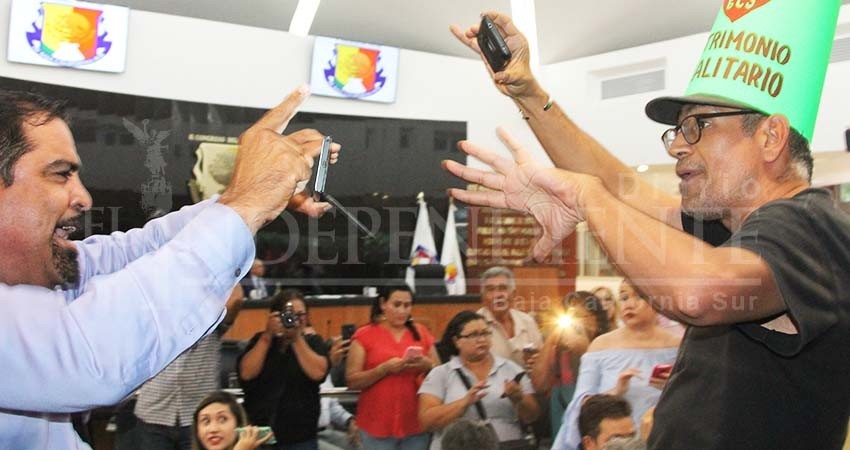 Sigue la polémica entre grupos de a favor y en contra del Matrimonio Igualitario Sigue la polémica entre grupos de a favor y en contra del Matrimonio Igualitario