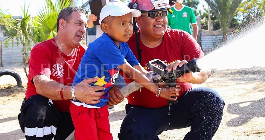 Hasta pronto Manuelito; cáncer apagó la vida de niño que soñaba con ser bombero Hasta pronto Manuelito; cáncer apagó la vida de niño que soñaba con ser bombero