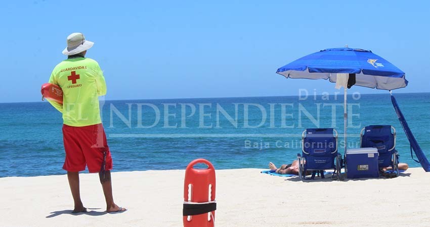 A finales de julio BCS refrendará sus 21 banderas azules A finales de julio BCS refrendará sus 21 banderas azules