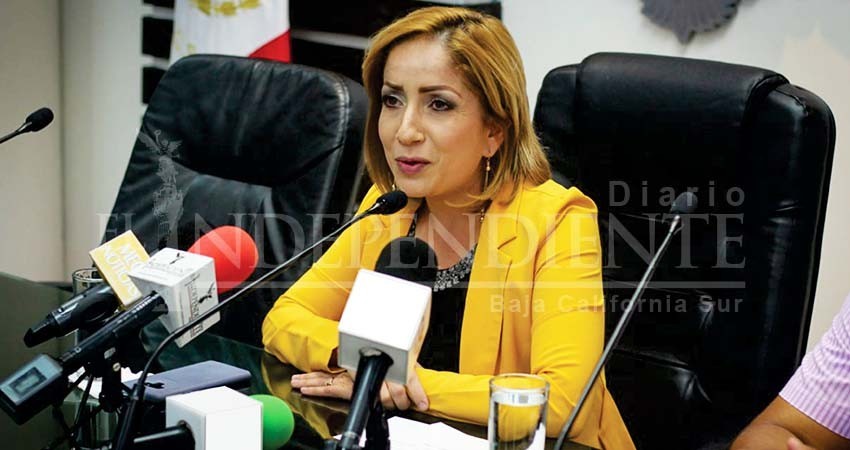 Denuncian ante la FGR a servidores públicos de la pasada administración municipal Denuncian ante la FGR a servidores públicos de la pasada administración municipal