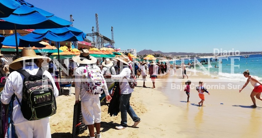 Revisarán en -Plataforma México- a vendedores ambulantes de playa El Médano en CSL Revisarán en -Plataforma México- a vendedores ambulantes de playa El Médano en CSL