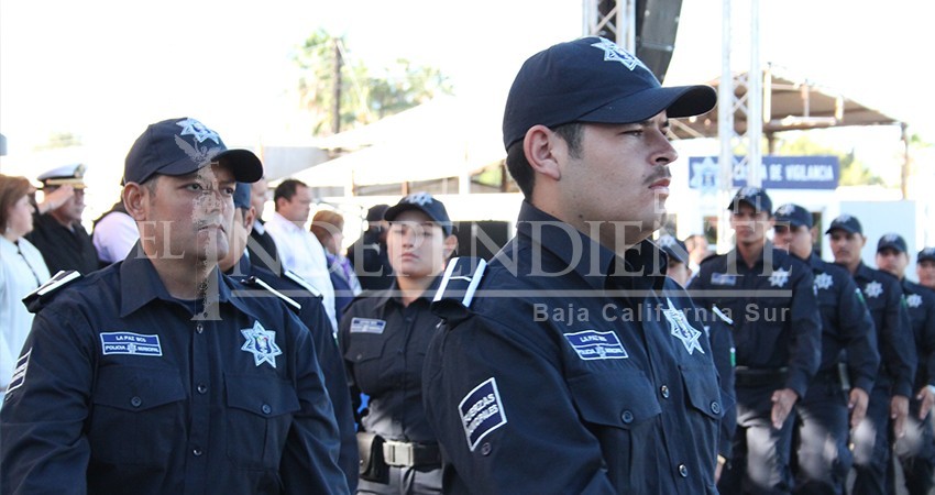 Reevaluarán a 270 policías municipales de La Paz en Control y Confianza Reevaluarán a 270 policías municipales de La Paz en Control y Confianza