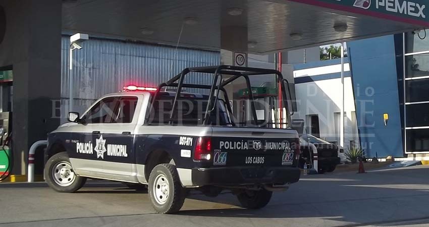 Pretendió asaltar una gasolinera durante la madrugada, pero fue detenido por la policía