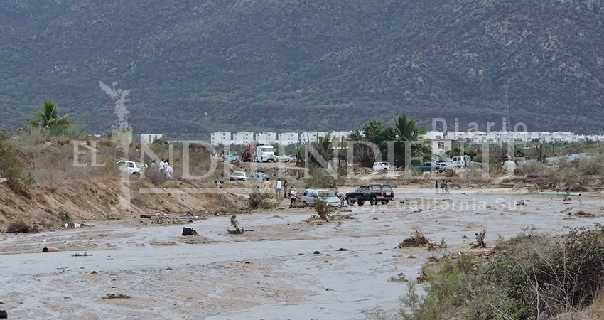 Los Cabos, aún está “en pañales” en el tema de encauzamiento de arroyos: Lucha Social