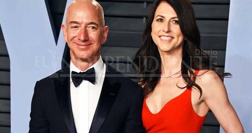Jeff Bezos vende 2000 mdd en acciones de Amazon tras divorcio Jeff Bezos vende 2000 mdd en acciones de Amazon tras divorcio